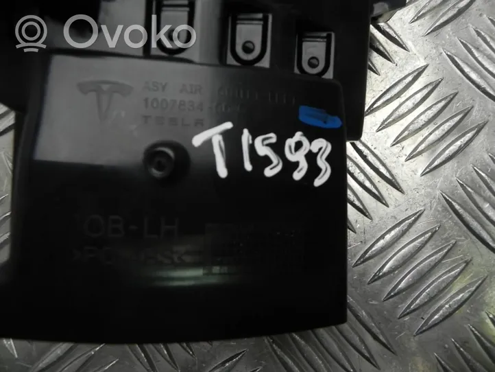 Tesla Model S Kratka nawiewu tylna tunelu środkowego 100783400C