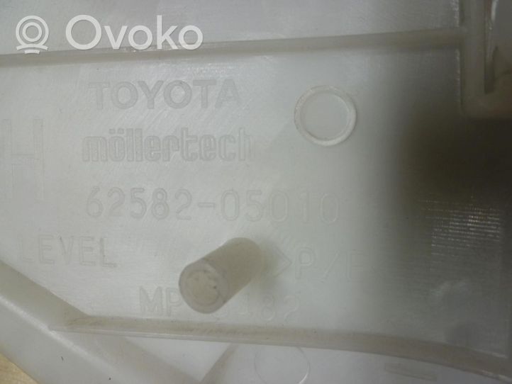 Toyota Avensis T250 D-pilarin verhoilu (yläosa) 6258205010