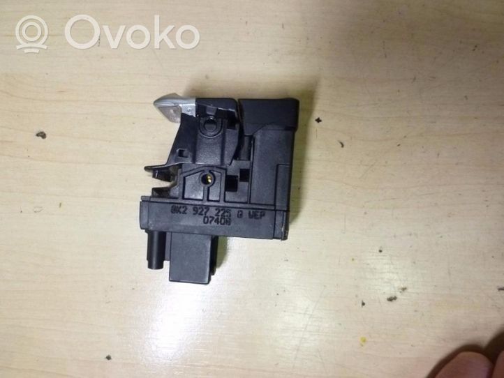 Audi A4 S4 B8 8K Leva di rilascio del freno a mano 8K2927225B