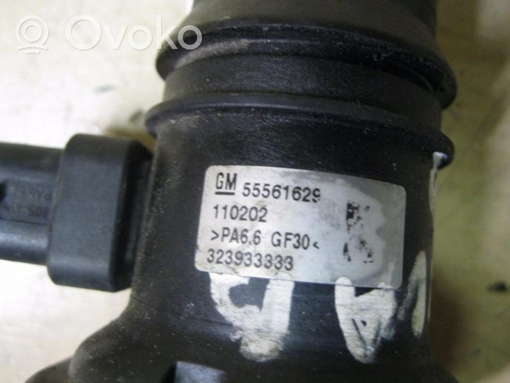 Opel Meriva B Obudowa termostatu 55561629