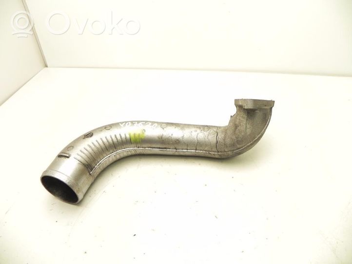 Nissan X-Trail T30 Tube d'admission d'air UP