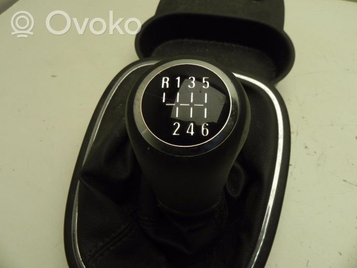 Opel Corsa D Vaihteenvalitsin 13205815