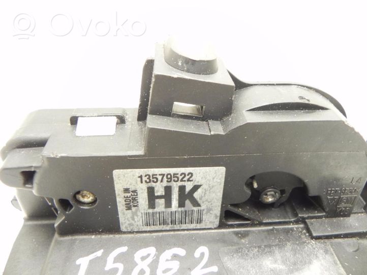 Opel Zafira C Loading door lock 13579522