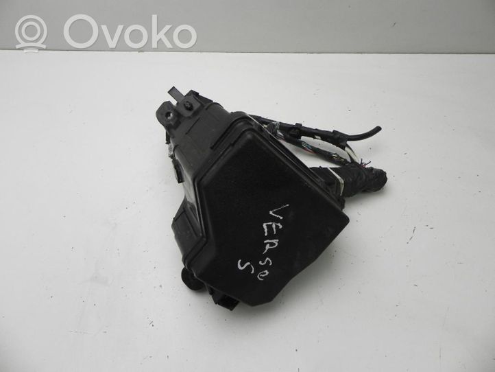 Toyota Verso-S Set scatola dei fusibili 8266252480