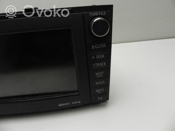 Toyota Avensis T270 Panel / Radioodtwarzacz CD/DVD/GPS 8611360V640