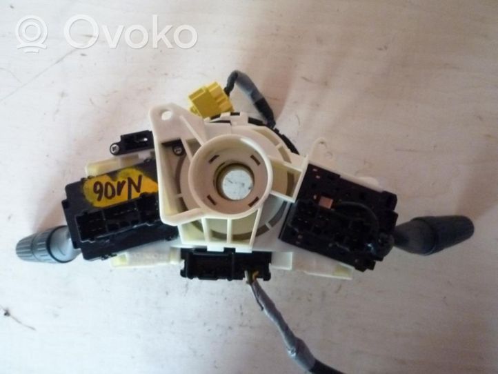 Honda CR-V Interrupteur / bouton multifonctionnel M21731