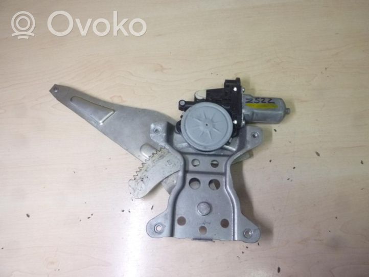 Suzuki SX4 Motorino alzacristalli della portiera posteriore 8353079J00