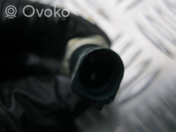 Skoda Yeti (5L) Capteur de pression d'huile 03C919081