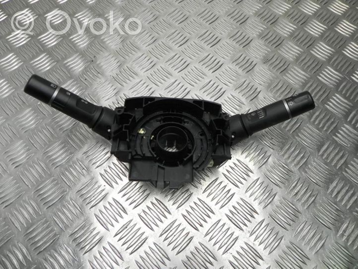 Mazda 2 Interrupteur / bouton multifonctionnel DF7166120BDD