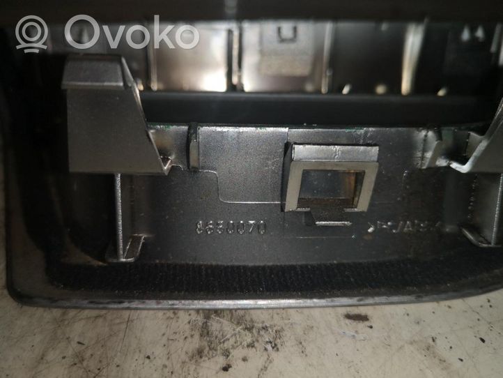 Volvo XC90 Rear door handle cover 8650070