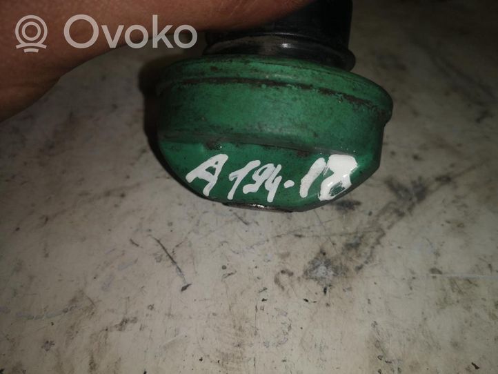 Volvo V40 Tappo del serbatoio del carburante 813542