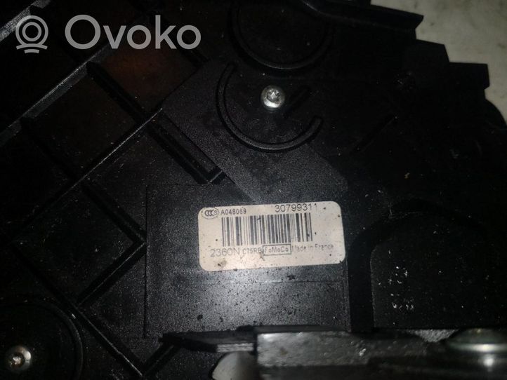 Volvo C30 Rankenėlė atidarymo vidinė 30799311