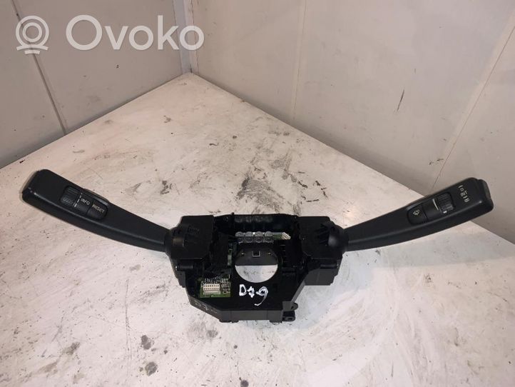 Volvo C30 Multifunkcinis valdymo jungtukas/ rankenėlė 30772253