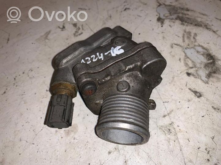 Volvo S60 Obudowa termostatu 30650022