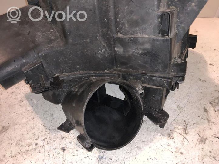 Volvo V70 Ilmansuodattimen kotelo 30636830