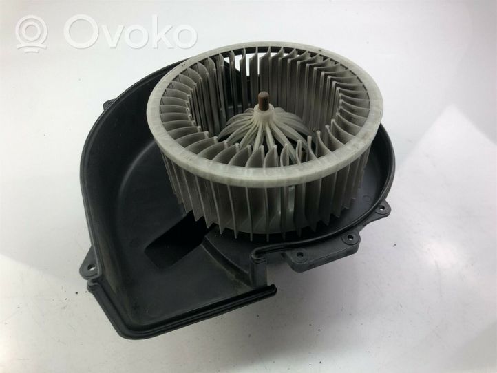 Volkswagen Polo IV 9N3 Ventola riscaldamento/ventilatore abitacolo 6Q0819015G