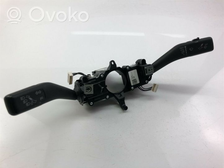 Volkswagen Jetta IV Interrupteur / bouton multifonctionnel 1K5953521CM