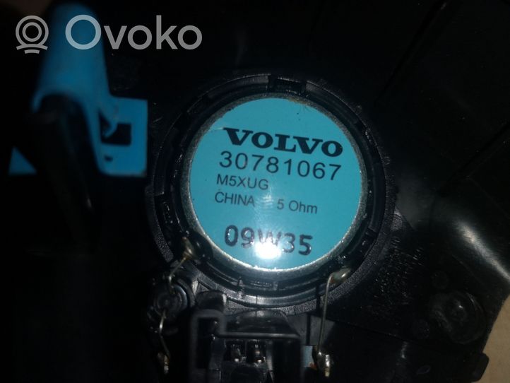 Volvo XC60 Rejilla/moldura del subwoofer 30781067