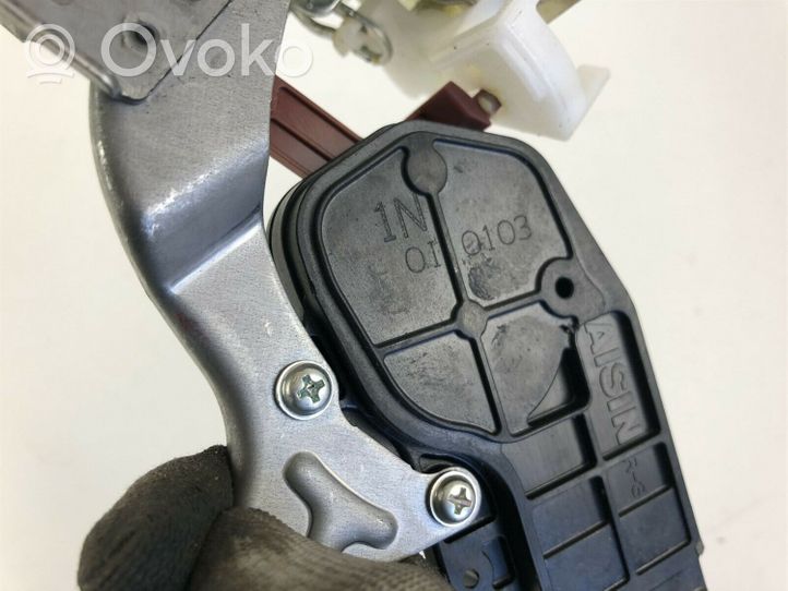 Peugeot 107 Loading door lock 9138G7