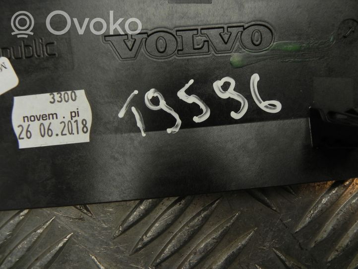 Volvo S90, V90 Ilmastointi-/lämmityslaitteen säätimen kehys 31366683