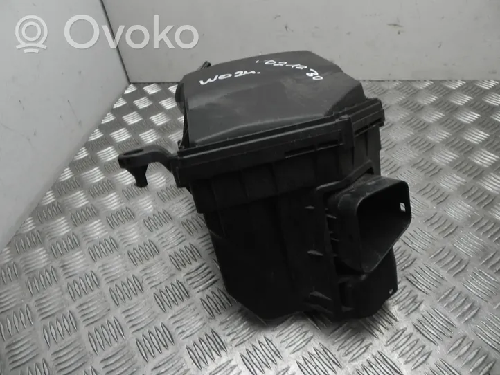 Volvo S90, V90 Ilmansuodattimen kotelo 31474862