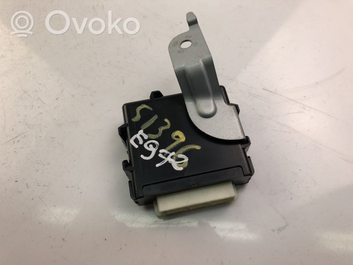 Toyota Prius (XW30) Module d'éclairage LCM 8996047062