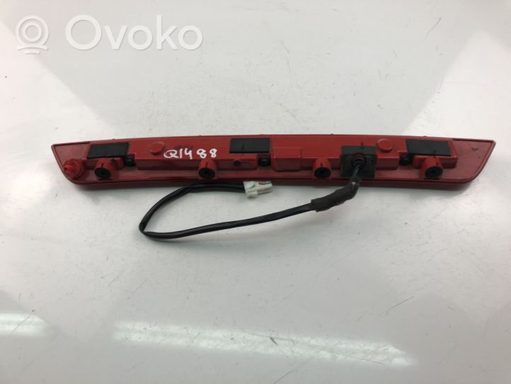 KIA Ceed Luce d’arresto centrale/supplementare 92700A23