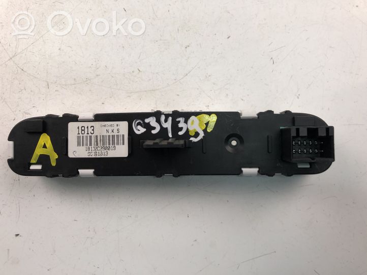 Chevrolet Spark Monitori/näyttö/pieni näyttö 95161813