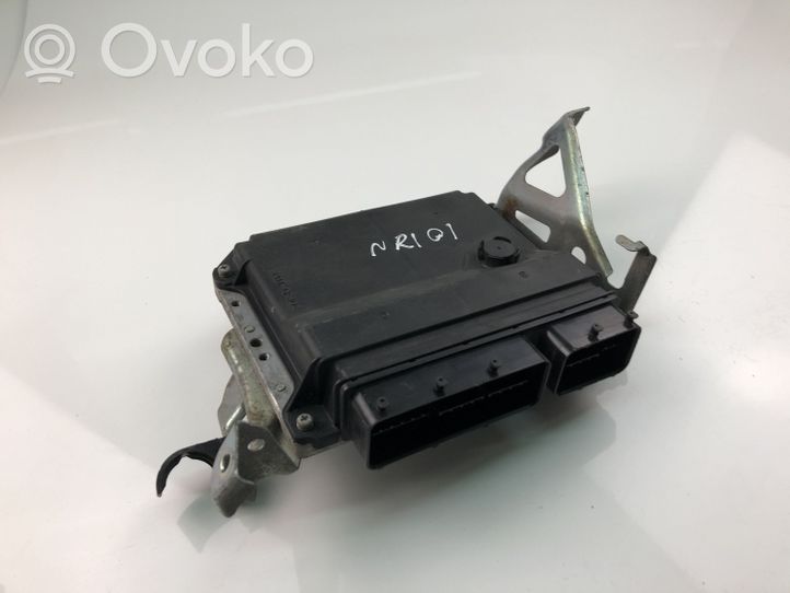 Toyota Avensis T270 Sterownik / Moduł ECU 8966105E21