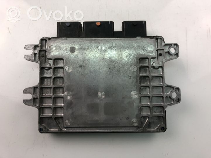 Nissan Qashqai+2 Sterownik / Moduł ECU MEC951030