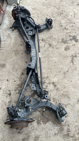 BMW 2 F46 Poutre d'essieu arrière 33306851560