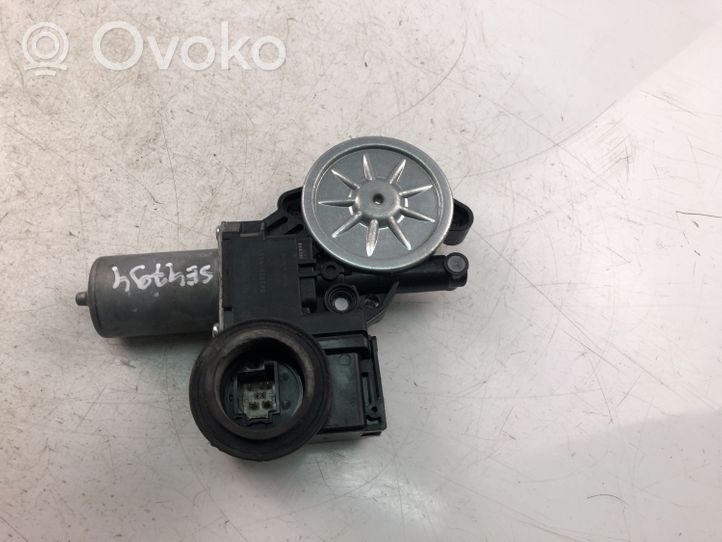 Toyota RAV 4 (XA50) Moteur d'essuie-glace 8571042140