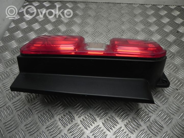 Opel Vivaro Rear/tail lights 9808243180