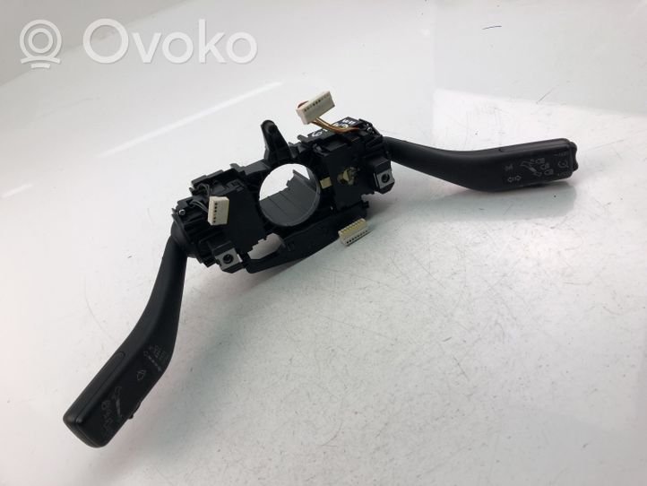 Volkswagen Golf Plus Leva/interruttore dell’indicatore di direzione e tergicristallo 5K0953507AH