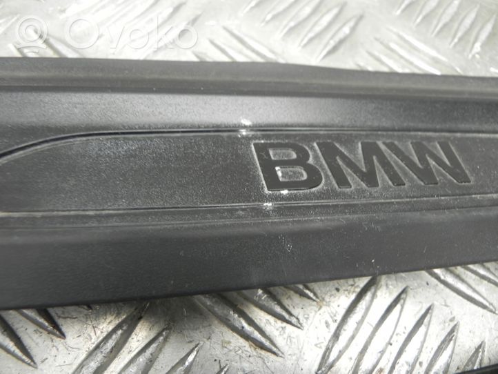 BMW 2 F45 Kita slenkscių/ statramsčių apdailos detalė 8051037