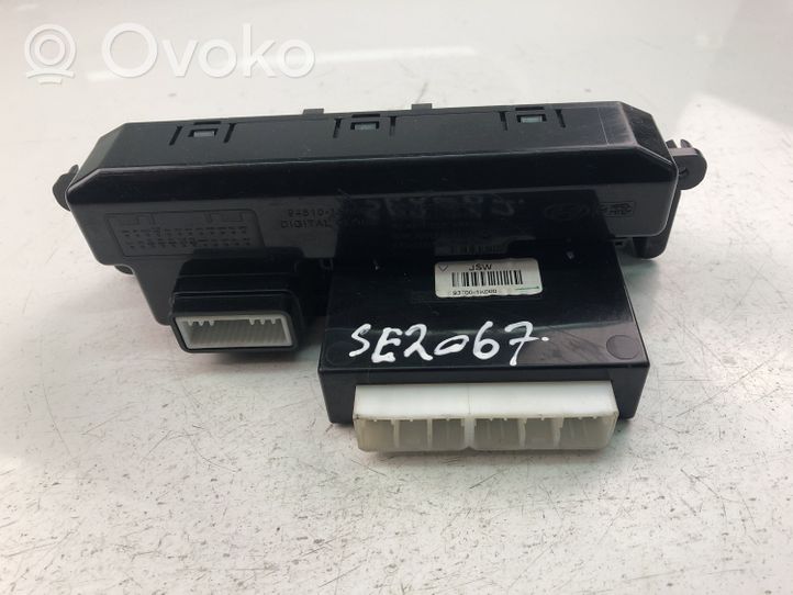 Hyundai ix20 Hazard light switch 937001K000