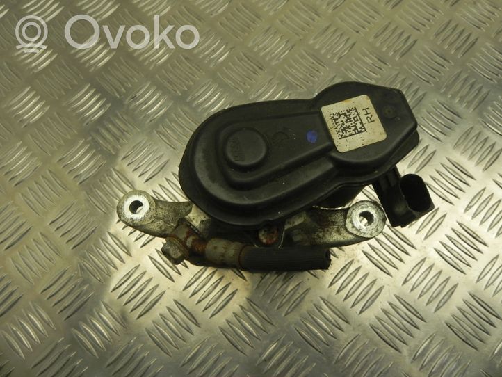 Nissan Qashqai Tylny zacisk hamulcowy 0903B