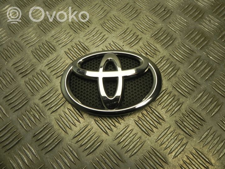 Toyota Auris E180 Katon muotolistan suoja 7530102020