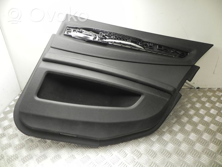 BMW 7 F01 F02 F03 F04 Rivestimento del pannello della portiera anteriore B070075700