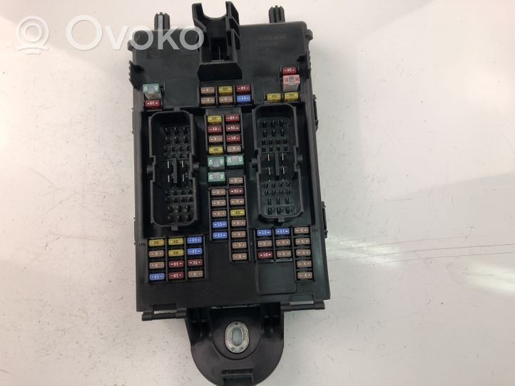 Volvo XC90 Fuse box set 32142591