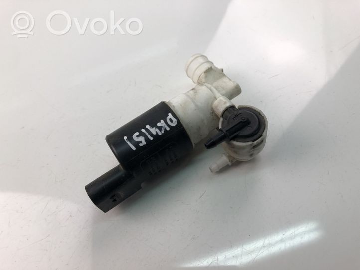 Volvo V60 Headlight washer pump 31349264