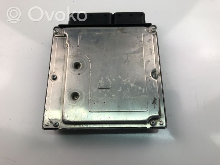 BMW 1 E81 E87 Sterownik / Moduł ECU 7797217