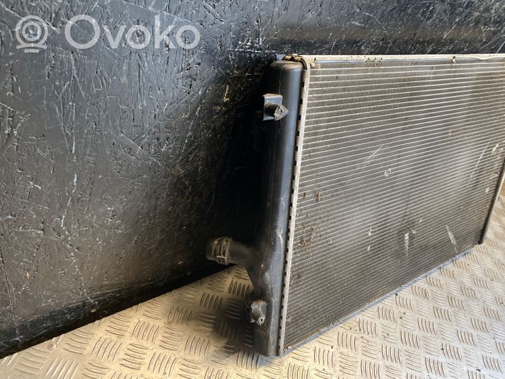 Volkswagen PASSAT B7 Radiateur de refroidissement 3C0121253AR