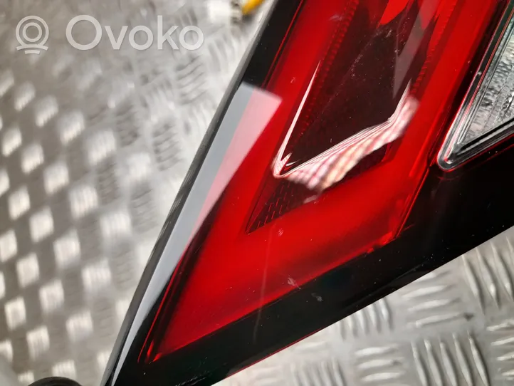 Nissan Qashqai J12 Lampa tylna KOITO2268D02F