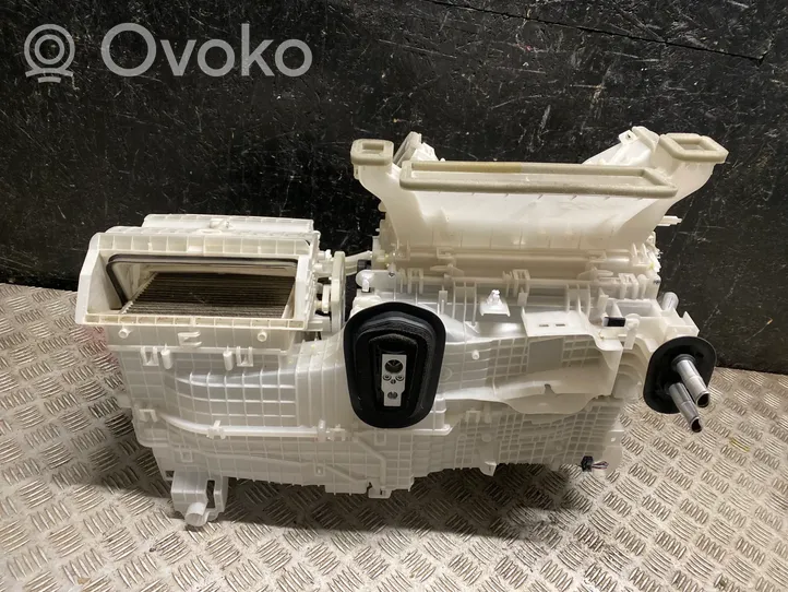 Toyota RAV 4 (XA50) Commande de chauffage et clim 8705033D50