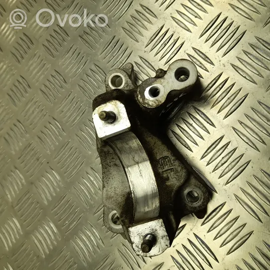 Mazda 6 Supporto della valvola di raffreddamento EGR F2A512