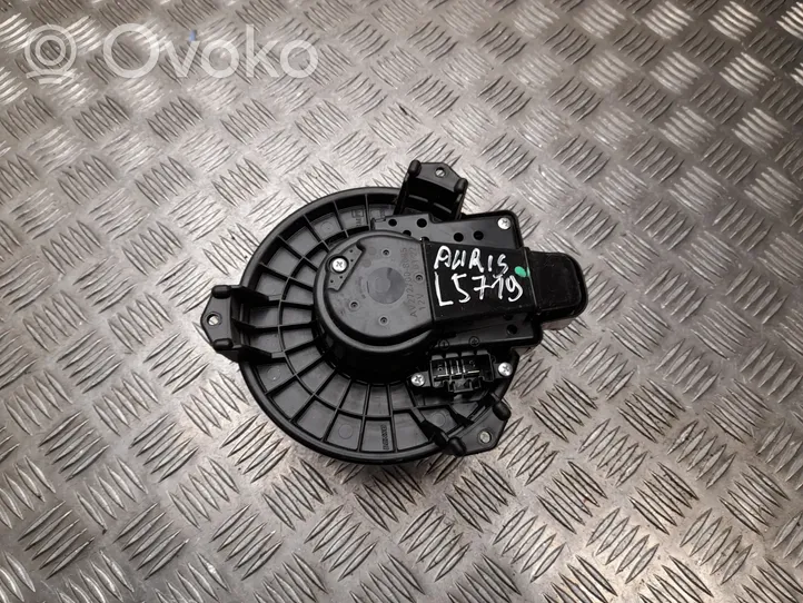 Toyota Auris E180 Ventola riscaldamento/ventilatore abitacolo AV2727008085