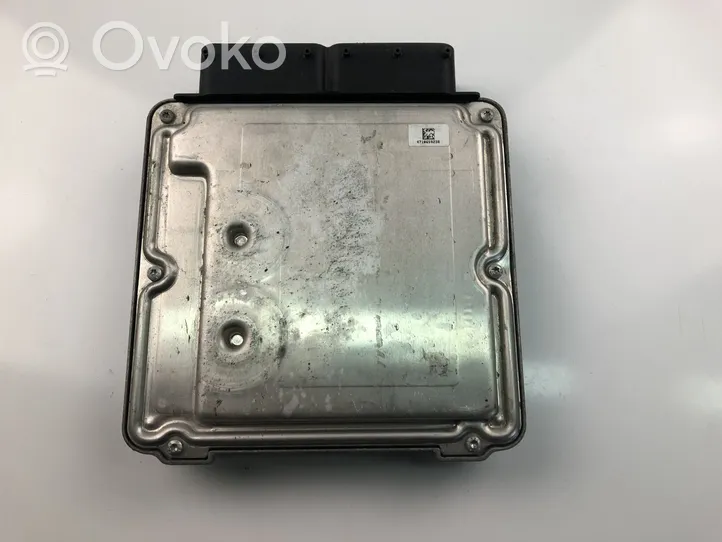 Volkswagen PASSAT B8 Dzinēja vadības bloks 04L907309M