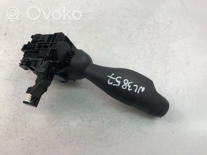 Volvo XC60 Leva/interruttore dell’indicatore di direzione e tergicristallo E112060