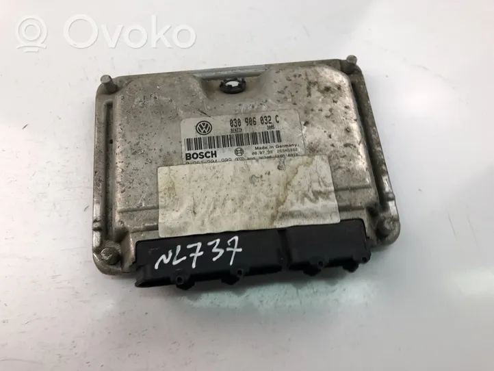 Seat Alhambra (Mk2) Sterownik / Moduł ECU 030906032C